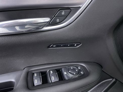 Used 2021 Cadillac XT6 Luxury AWD/4WD image 11