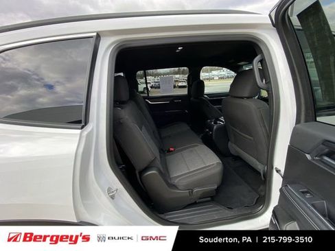 Certified 2025 GMC Acadia Elevation image 25