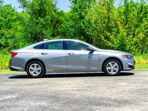 Used 2023 Chevrolet Malibu LT FWD image 5