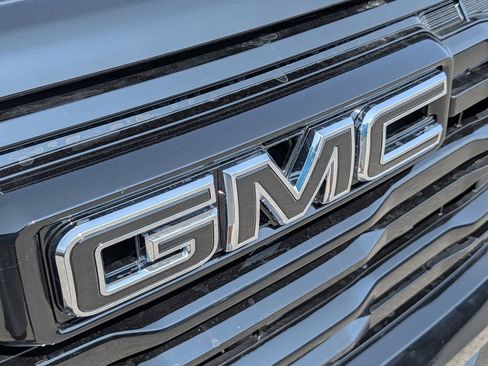 New 2027 GMC Terrain Elevation w/ Elevation Premium Package FWD image 34