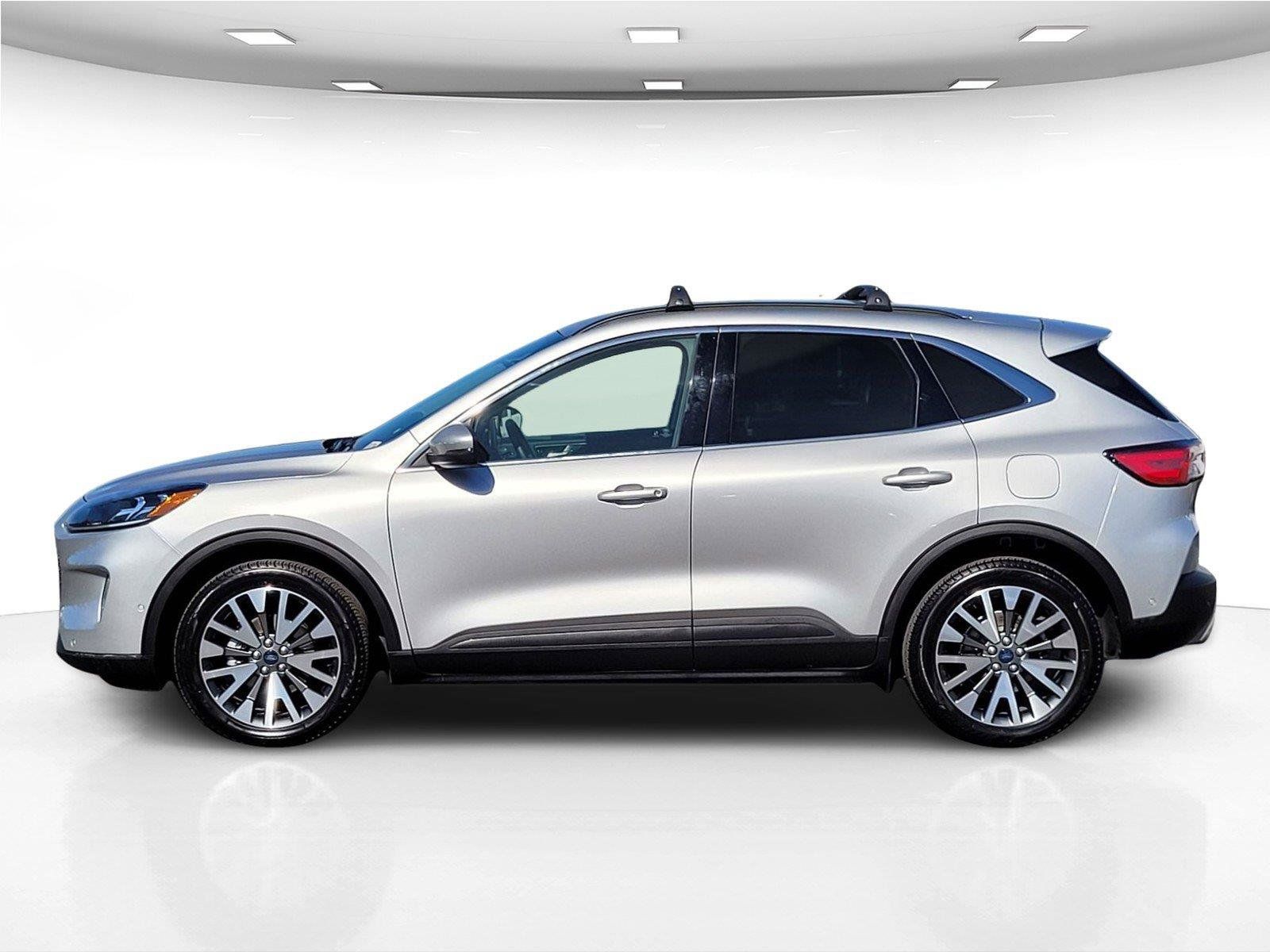Used 2020 Ford Escape Titanium AWD/4WD image 9