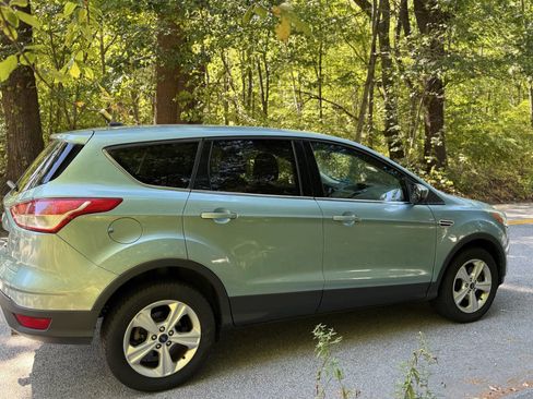 Used 2013 Ford Escape SE w/ Class II Trailer Tow Pkg image 14