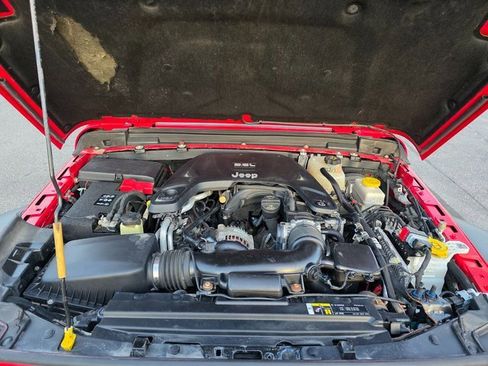 Used 2018 Jeep Wrangler Unlimited Sport S image 13