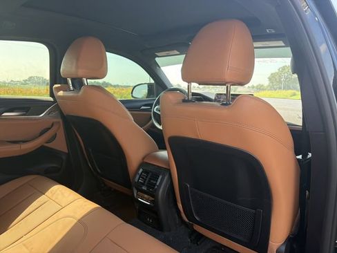 Used 2025 BMW X4 M40i AWD/4WD image 18