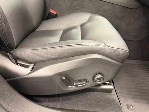 Used 2020 Volvo XC60 T5 Momentum AWD/4WD image 15