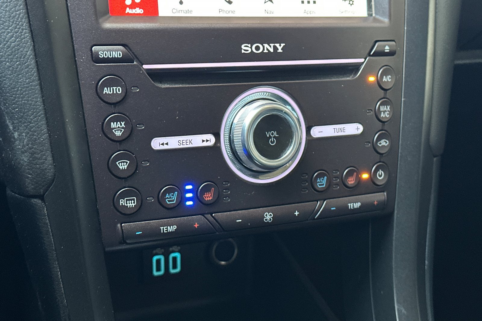Used 2019 Ford Fusion Titanium FWD image 20