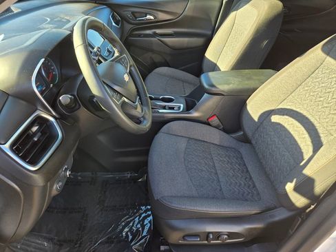 Used 2024 Chevrolet Equinox LT image 10