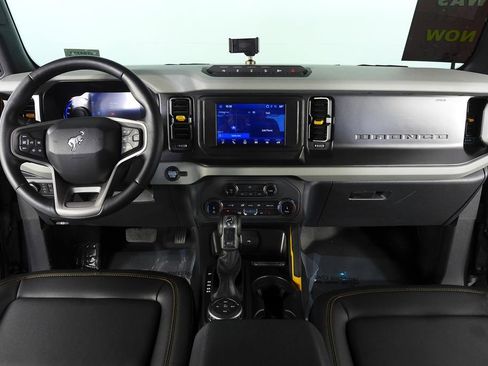 Used 2022 Ford Bronco Badlands image 24