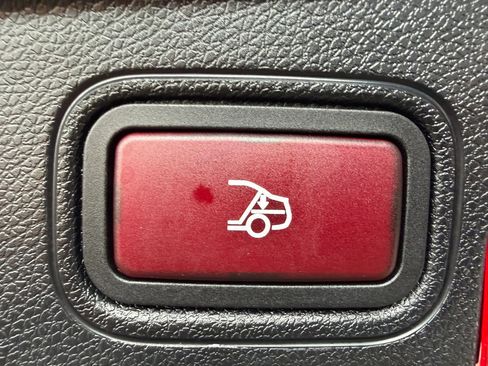 Used 2018 Mercedes-Benz C 63 AMG Cabriolet image 31