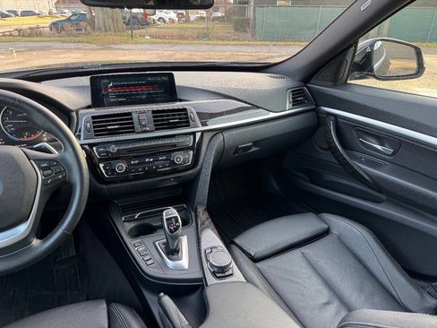 Used 2016 BMW 750i xDrive image 24