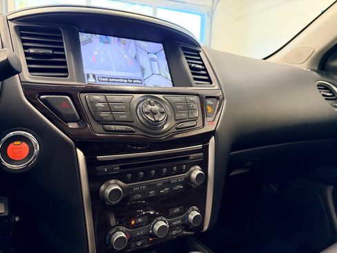 Used 2015 Nissan Pathfinder SL w/ SL Premium Package image 43