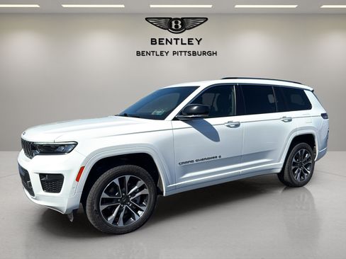Used 2021 Jeep Grand Cherokee L Overland w/ Luxury Tech Group IV AWD/4WD image 1