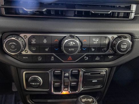 New 2026 Jeep Wrangler Sahara image 27