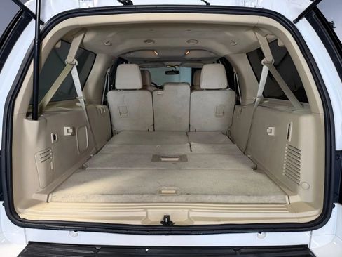 Used 2016 Ford Expedition EL XLT w/ Equipment Group 202A AWD/4WD image 18