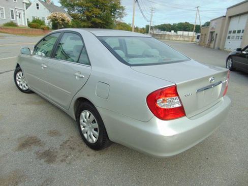 Used 2004 Toyota Camry LE FWD image 13