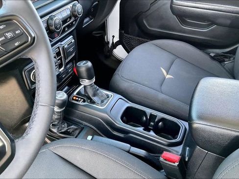 Used 2023 Jeep Wrangler Unlimited AWD/4WD image 13