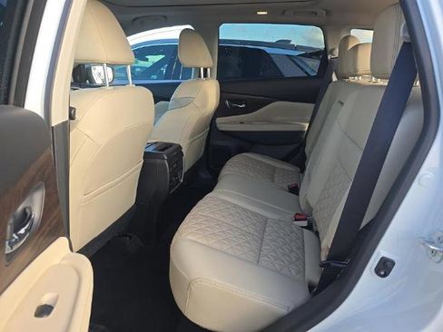 Used 2023 Nissan Murano Platinum w/ Cargo Package image 4