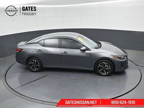 Used 2025 Nissan Sentra SV FWD image 44