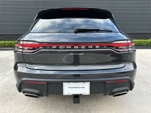 Used 2026 Porsche Macan AWD/4WD image 12