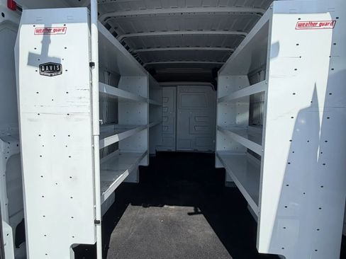 Used 2025 RAM ProMaster 2500 FWD image 12