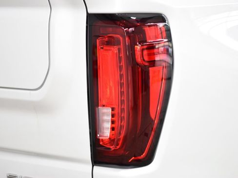 Used 2024 GMC Sierra 1500 Denali Ultimate AWD/4WD image 21
