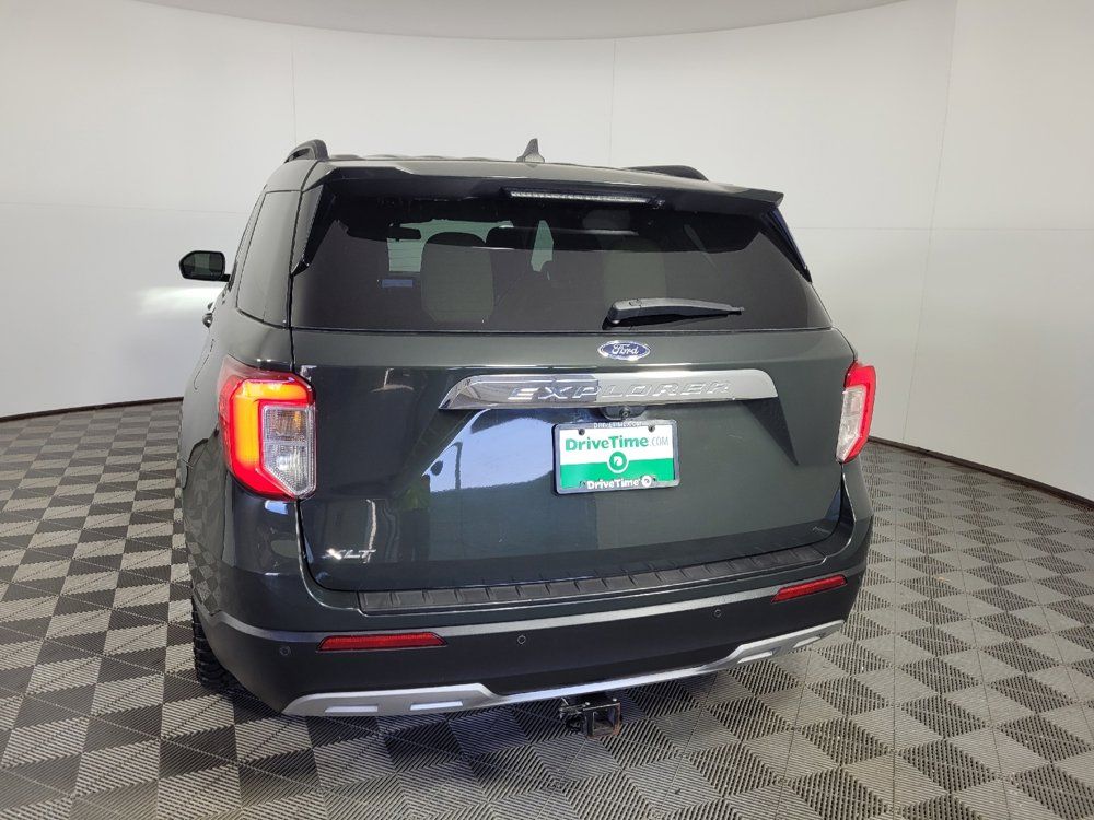 Used 2022 Ford Explorer XLT w/ Equipment Group 202A RWD image 7
