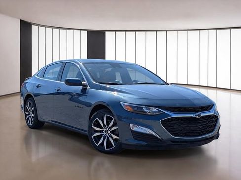 Used 2024 Chevrolet Malibu RS image 3