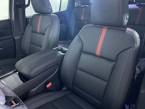 New 2026 Chevrolet Traverse RS w/ LPO, Floor Liner Package image 12