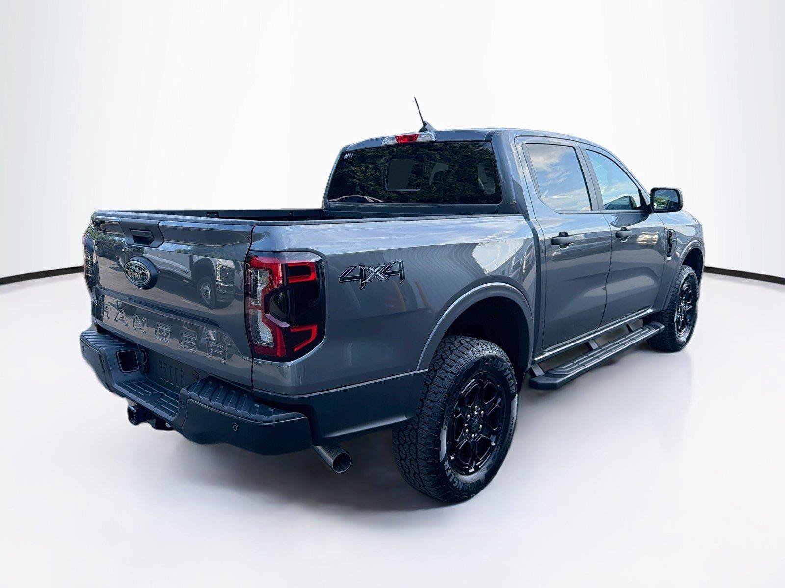 New 2026 Ford Ranger XLT w/ Equipment Group 301A High AWD/4WD image 11