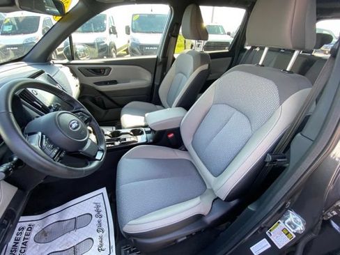 Used 2026 Subaru Forester Premium AWD/4WD image 9