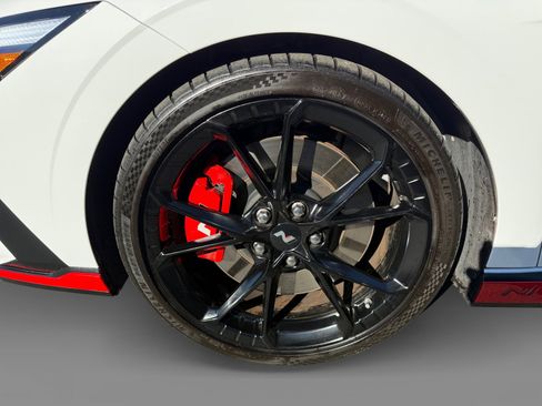 Certified 2025 Hyundai Elantra N image 9