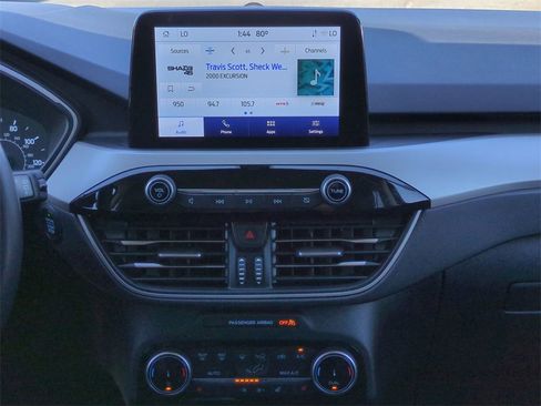 Certified 2022 Ford Escape SEL image 18