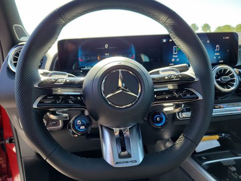 New 2026 Mercedes-Benz GLB 35 AMG 4MATIC image 27