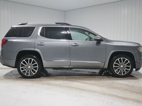 Used 2020 GMC Acadia Denali image 4