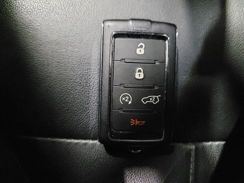 Used 2022 Jeep Grand Cherokee Limited 4xe AWD/4WD image 32