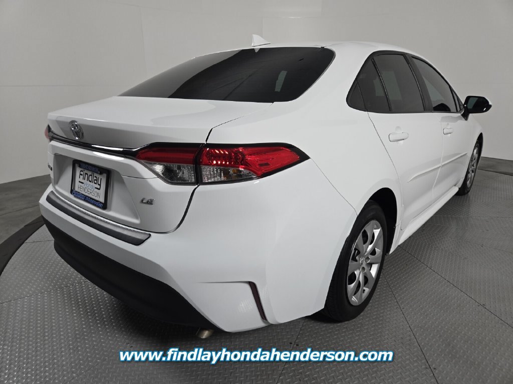 Used 2024 Toyota Corolla LE FWD image 6
