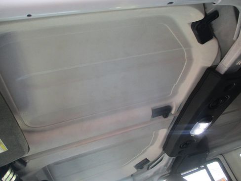 Used 2018 Jeep Wrangler Unlimited Sport S image 9