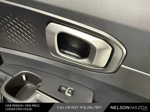 Used 2024 Kia Sorento S FWD image 39