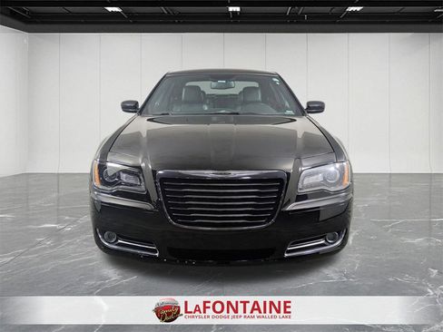 Used 2014 Chrysler 300 S image 8