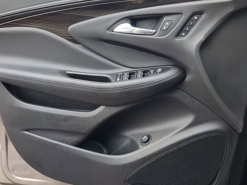 Used 2019 Buick Envision Essence FWD image 23