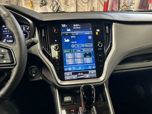 Used 2025 Subaru Outback Onyx Edition image 21