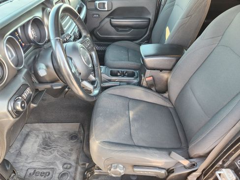 Used 2021 Jeep Wrangler Unlimited Sport AWD/4WD image 16