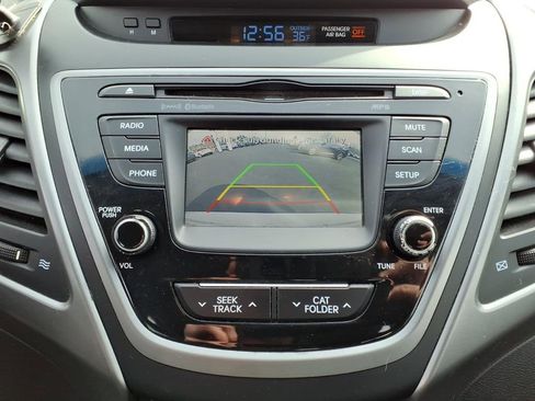 Used 2015 Hyundai Elantra SE w/ Option Group 03 image 11