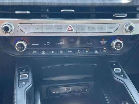 Used 2023 Kia Telluride EX w/ EX Captain's Chair Package FWD image 37