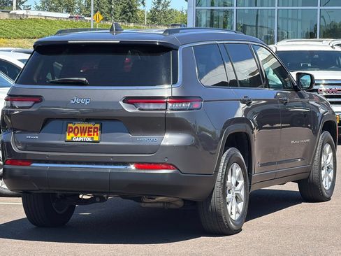 Used 2023 Jeep Grand Cherokee L Limited AWD/4WD image 4