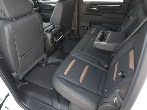 New 2026 GMC Sierra 2500 AT4 w/ AT4 Premium Plus Package image 31