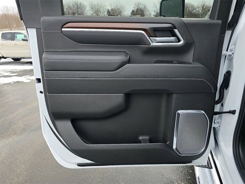 New 2026 GMC Sierra 3500 Denali w/ Denali Reserve Package image 24