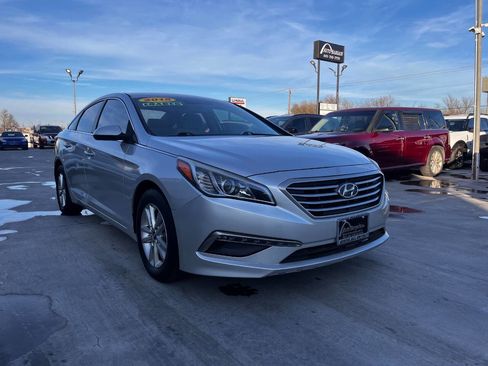 Used 2015 Hyundai Sonata SE image 4