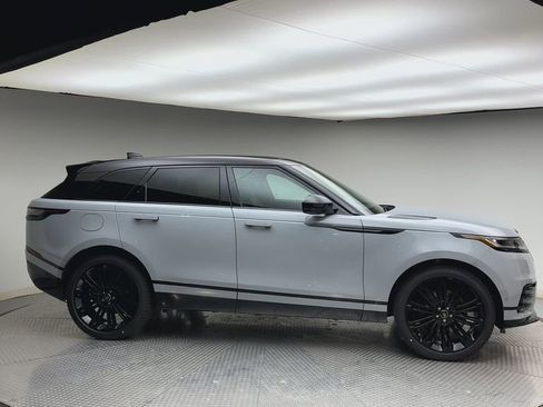 New 2026 Land Rover Range Rover Velar Dynamic SE image 9