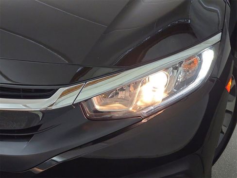 Used 2017 Honda Civic EX image 31